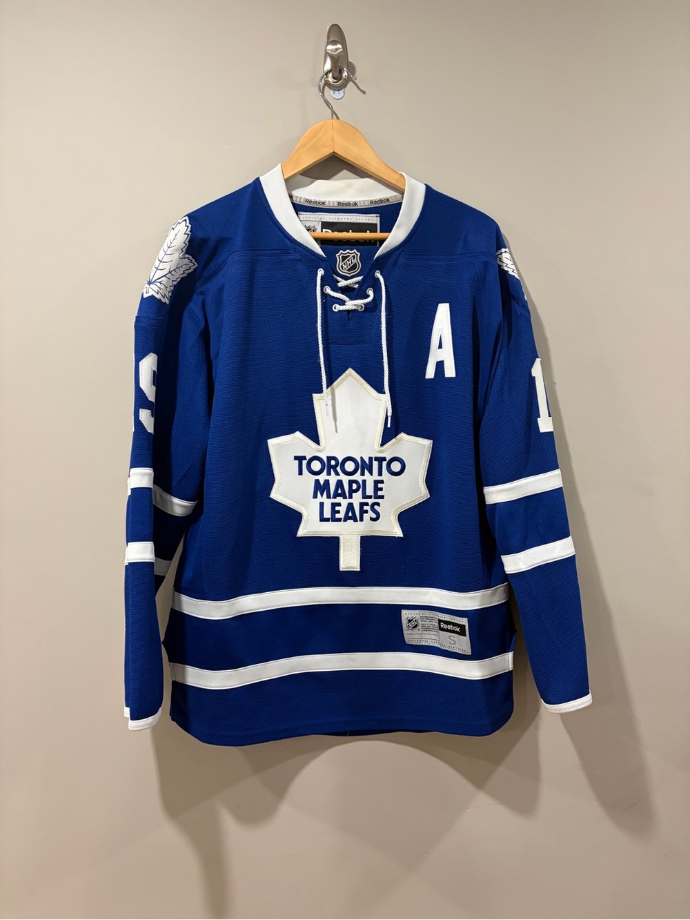 Toronto Maple Leafs Joffrey Lupul #19 Reebok NHL Jersey – Alternate Captain